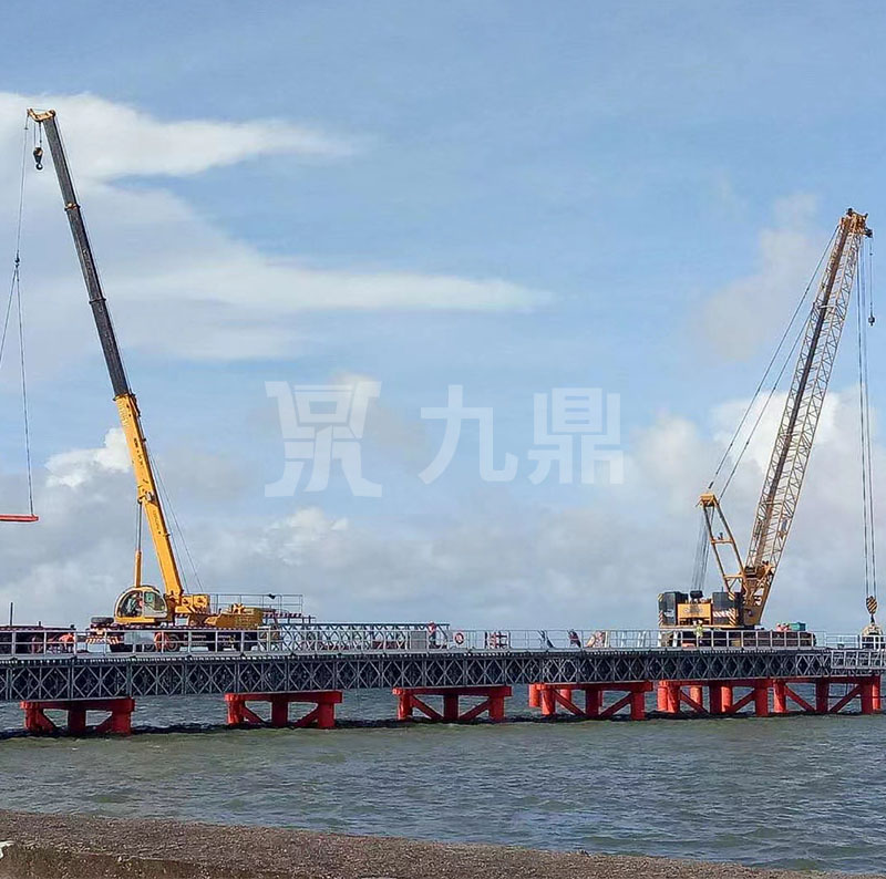 貝雷片根據跨度設計片數拼裝