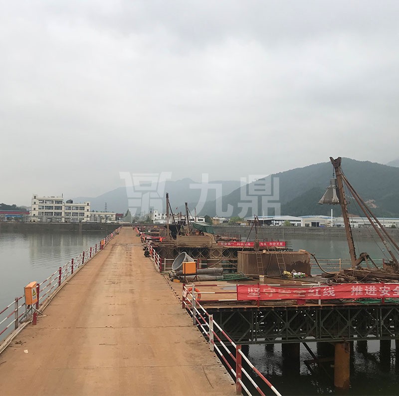 鋼平臺為了方便施工進(jìn)行加寬鋪設